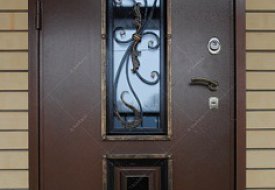 Входная металлическая кованая дверь с окном ДО-5