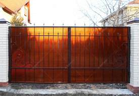  Кованые ворота ВК-56РПК, распашные с поликарбонатом